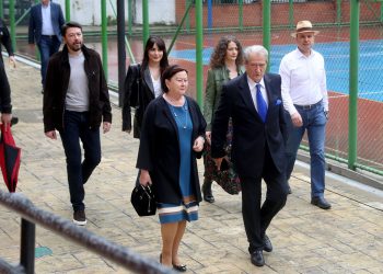 Ish-kryeministri Sali Berisha i pandehur, dhëndri i arrestuar