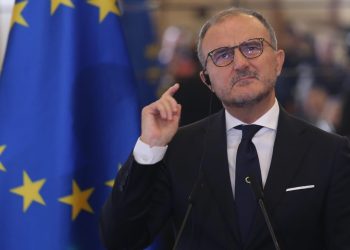 BE nuk u konsultua për marrëveshjen Rama-Meloni për emigrantët