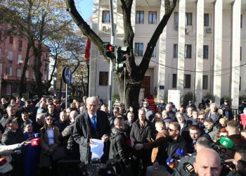 Gjykata e Lartë kthen për rigjykim konfliktin Berisha-Basha për vulën e PD