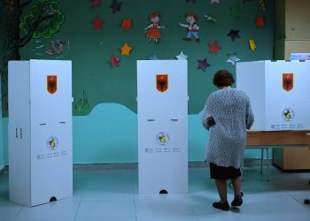 2023: Viti në foto