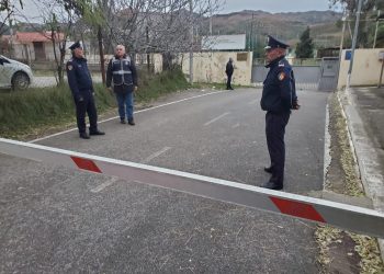 Vritet i dënuari në burgun e Peqinit