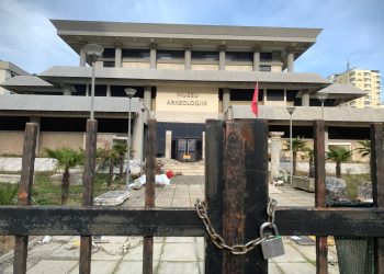 Rikonstruksioni i muzeut në Durrës mban peng punën kërkimore të arkeologëve