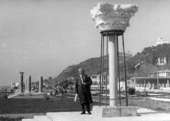 Hija e Vangjel Toçit zë vend të madh në amfiteatrin antik të Durrësit