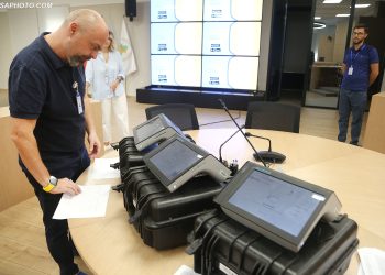 Identifikimi elektronik dështoi në 5.4% të qendrave të votimit, thotë KQZ*