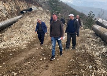 Bashkia Mirditë pezullon punimet në HEC-in e Thirrës