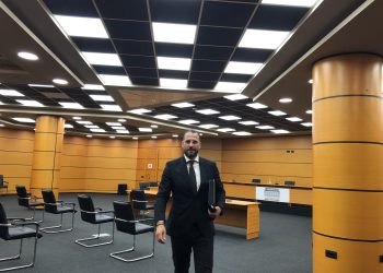 Anton Pali përballet me pyetje për pushimin e hetimit për incineratorin e Elbasanit