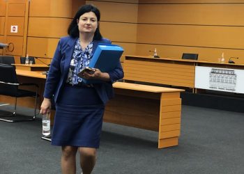 Gjyqtarja Sonjela Voskopi jep shpjegime për një apartament të prindërve, në përdorim