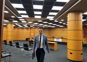 Gjyqtari Julian Haxhiu jep shpjegime për problemet në kriterin e pasurisë