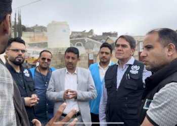 Refugjatët e luftës jugosllave ndihmojnë refugjatët e tjerë