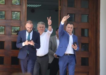 Apeli i kthen grupimit të drejtuar nga Berisha vulën dhe logon e PD