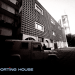 BIRN shënon fundin e luftës së Kosovës me ekspozitën “Reporting House”