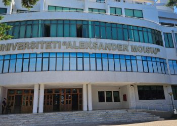 Gara për rektorin në Durrës përballet me degë në zhdukje dhe studentë pesimistë
