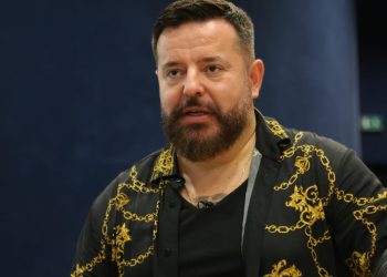 ‘Rikthimi i vonuar’ i baritonit Gëzim Myshketa në Durrës
