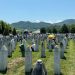 Bosnja shënon përvjetorin e gjenocidit të Srebrenicës me varrim masiv
