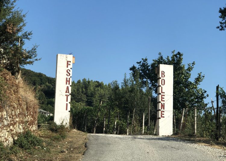 ‘Vijnë, marrin e ikin’: Por fshatrat e lumit të Vlorës japin vota të sigurta për socialistët