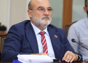 “Nuk jam në dijeni”, deputeti Sinaj mbrohet para Këshillit të Mandateve