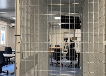Hapen dyert e kampeve të refugjatëve në Veri të Shqipërisë