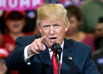 Orban, Meloni dhe Duda në garë për t’u bërë “pëshpëritësi i Trump” në Evropë