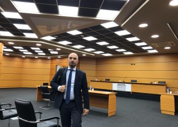 Ndihmësi ligjor, Periand Teta konfirmohet në detyrë