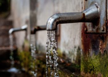 Çezmat publike, një nevojë e harruar në Durrës