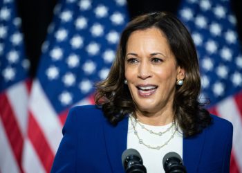 Kamala Harris apo kaosin