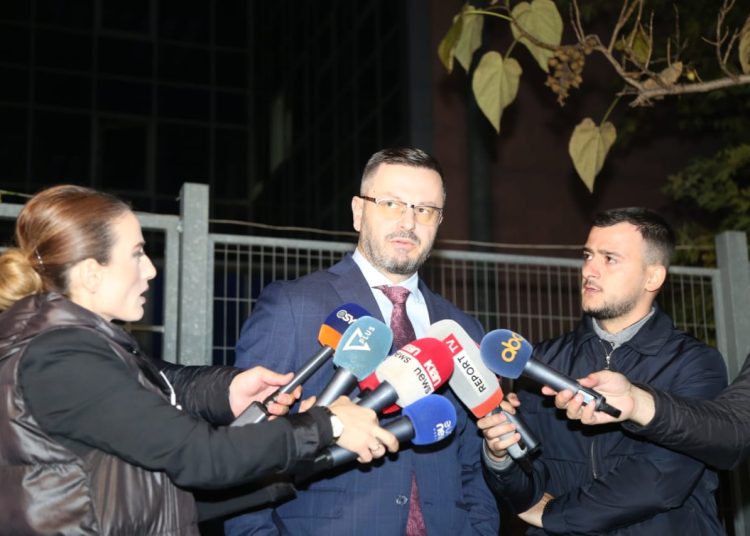SPAK dërgon për gjykim deputetin socialist Plarent Ndreca dhe 15 zyrtarë për abuzim me tenderat
