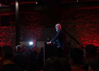 Turi i kryeministrit Edi Rama në diasporë: Takime apo fushatë?