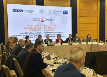 Depolitizimi i administratës zgjedhore shihet me dyshim në Shqipëri