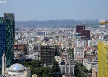 Shpesh pa u vënë re, prokurorët e posaçëm shënjestrojnë edhe kryebashkiakët
