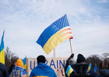 “SHBA ta vazhdojë mbështetjen ndaj Ukrainës” – tubim në Uashington në 3 vjetorin e luftës