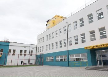 Kriza shëndetësore në Durrës cenoi besimin e prindërve te sistemi arsimor