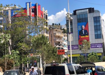 Në Sarandë, qytetarët e kërkojnë ndryshimin politik tek të rinjtë