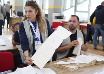 Partitë e reja hapin për herë të parë një dritare drejt Parlamentit