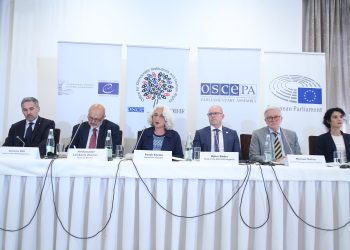 Abuzimi me burimet shtetërore dhe mungesa e medias së pavarur krijuan garë të pabarabartë, thotë OSBE/ODIHR