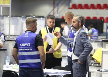 Presioni për votën: Si u eksportua sistemi i patronazhimit drejt diasporës në Perëndim