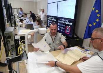 Hapja e kutive mund të sjellë pasoja të reja për integritetin e procesit zgjedhor