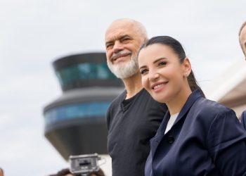 870 milionë euro për të ‘zëvendësuar’ portin që iu fal Alabarit – rrugët e Shqipërisë në harresë