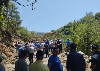 Policia ndjek penalisht 4 banorë të fshatit Kurdari, pas përplasjeve për HEC-in