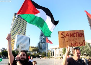 ‘Raportim nga ferri’: Jeta dhe puna e gazetarëve në Gaza