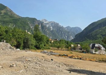 Shembja e kabinave për turistët lë pas zemërimin në Theth