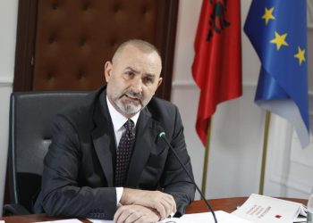 ‘Konflikt’: Opozita e shqetësuar për dublimin e komisioneve parlamentare