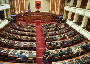PS ndryshon në mënyrë të njëanshme Rregulloren e Kuvendit