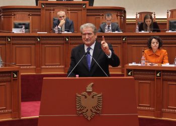 Parlament i vogël? Ekspertët peshojnë efektet e një pakti të dytë mes Ramës dhe Berishës