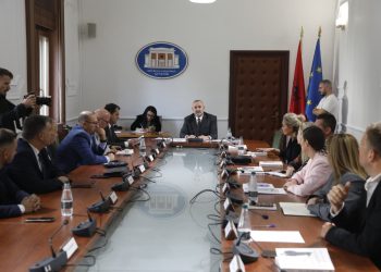 Rritje kostosh? Ligji i qeverisë për mbetjet pritet me shqetësim në Kuvend