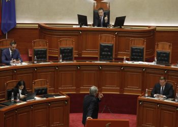 Komisioneri Antidiskriminim kërkon në Kuvend miratimin e projektligjit për “Barazinë Gjinore”