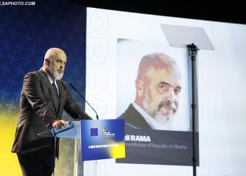 Brukseli kritikon Shqipërinë për mungesë progresi në lirinë e medias