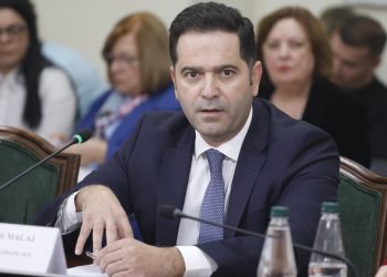 Qeveria e çon Buxheti 2026 në Kuvend pa Paketën Fiskale