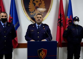 Ish-drejtuesi i policisë vijon betejën për të rifituar pasuritë e tij miliona euroshe