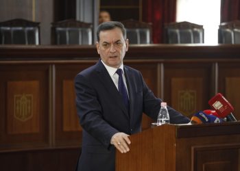 Kryetari i Gjykatës së Lartë, kritika ndaj ekzekutivit dhe këshillave gjyqësorë