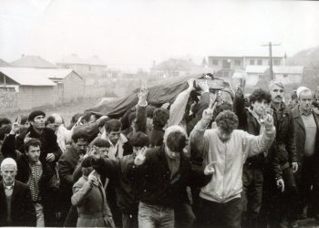 “Atë ditë, filloi lufta”: Pamjet rrëqethëse të kameramanit boshnjak të vrasjes së Ylfete Humollit